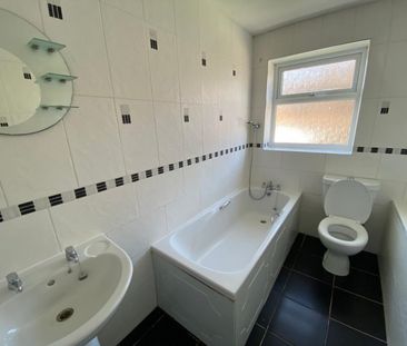 2 bedroom House To Let - Photo 2