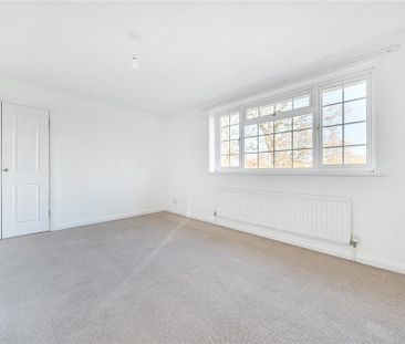 4 bedroom detached house to rent - Photo 5