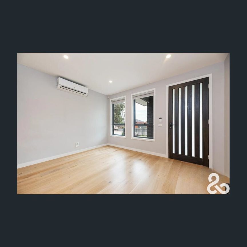 Modern & Low-Maintenance Living in a Prime Hadfield Location - Photo 1