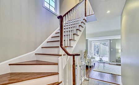 For Lease - 38 Burgon Place, Aurora, Ontario - Photo 4