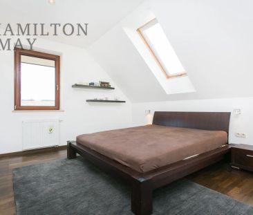 Przestronny dom z czterema sypialniami położony na malowniczej, pię... - Photo 4