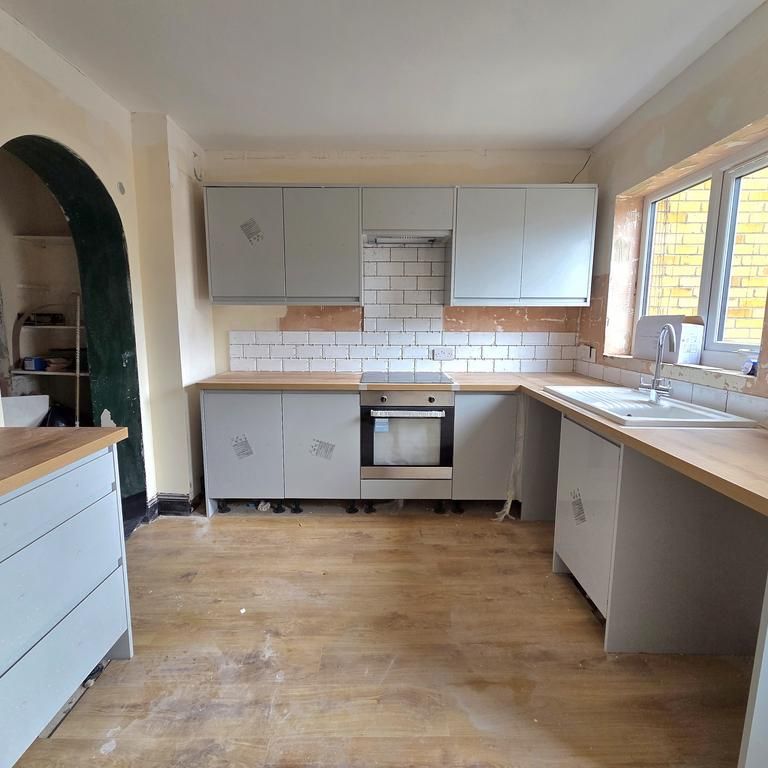 2 bedroom terraced house to rent - Photo 1