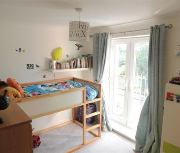 4 bedroom terraced house to rent - Photo 5