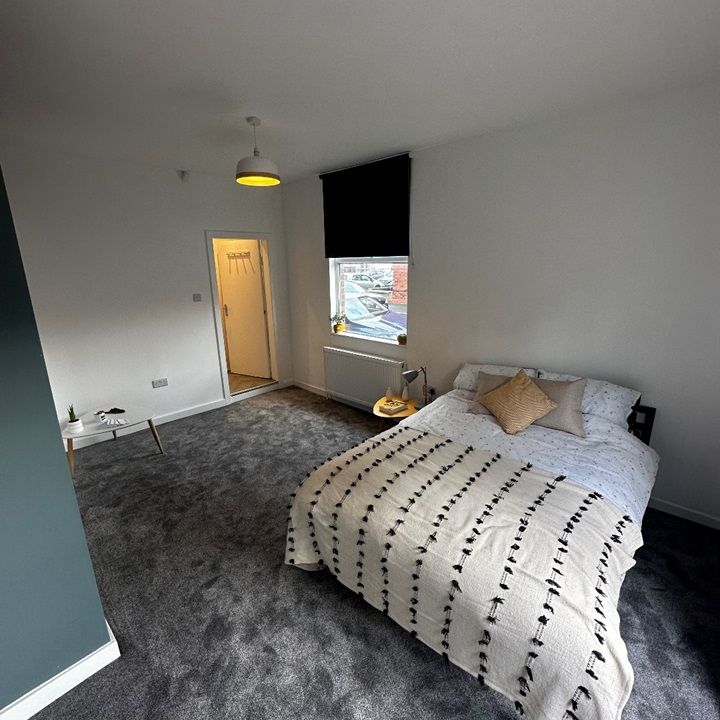 1 Bed Flat, Milton Grove, M16 - Photo 1