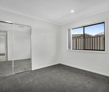 Modern Family Living with Spacious Interiors in a Convenient Location - Photo 4
