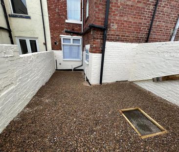 3 bedroom terraced house to rent - Photo 5