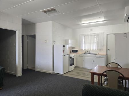 North Location - Two Bedroom - Furnished - Photo 2