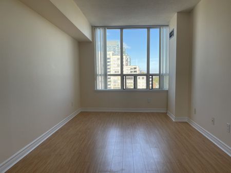 For Lease - 7 Bishop Avenue Unit# 1712, Toronto, Ontario - Photo 4