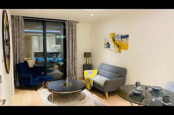 1 Bed Flat, Hampton Tower, E14 - Photo 1