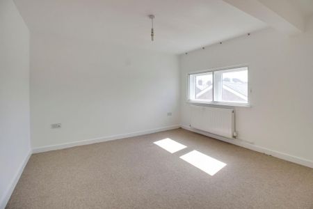2 bedroom property to rent - Photo 4