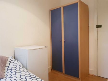 Room in a Shared House, Anson Road, NW2 - Photo 4