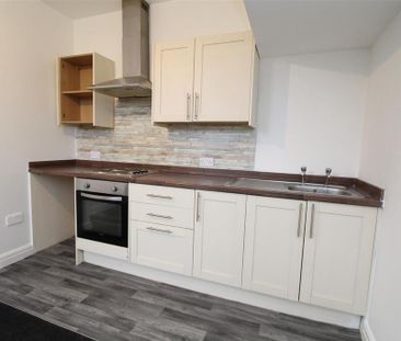 1 bedroom ground floor flat to rent - Photo 3