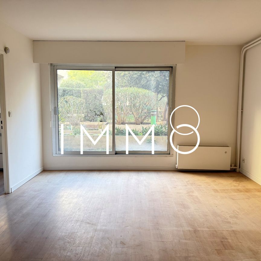 Location Appartement 1 pièce 32m² MARSEILLE 6ème - Photo 1