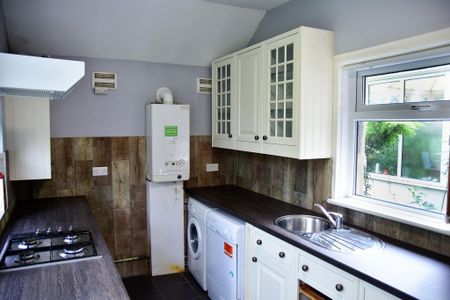 2 bedroom flat to rent - Photo 3