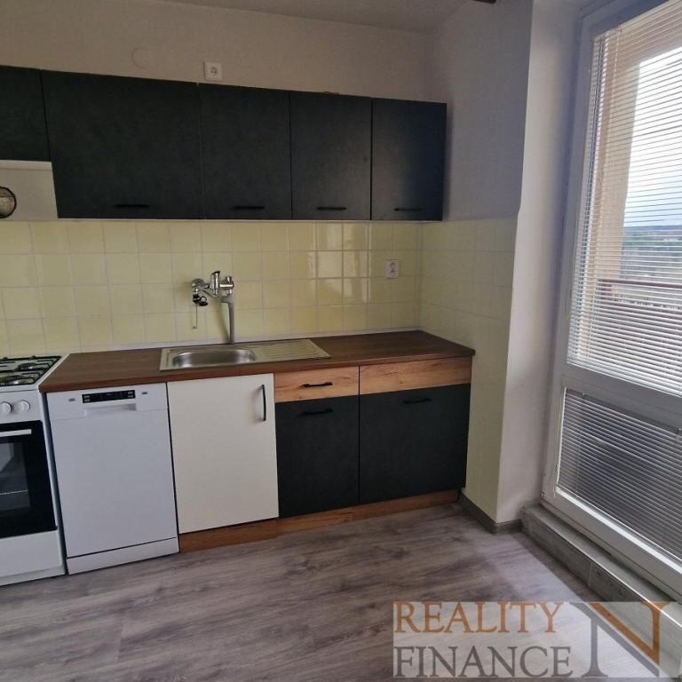 Pronájem bytu 3+1 74 m2 - Fotografie 1
