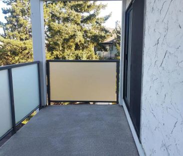 Vista Royale — 2 Bedroom - Photo 3