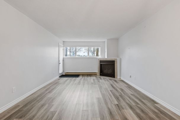 For Lease - 15 Jacksway Crescent Unit# 105, London North, Ontario - Photo 1