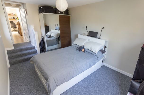1 Bed Flat, Brook Drive, SE11 - Photo 1