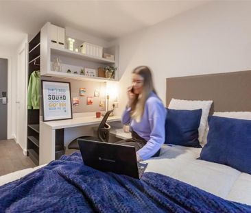 1 bedroom in a flat share to rent - Photo 2