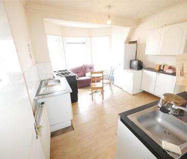 9 bedroom house share to rent - Photo 3