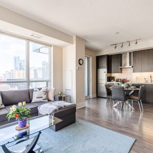 Luxury 1BR Condo - King Bed - Stunning City Views! - Can be rented from November 1, 2023 to March 1, 2024 - Photo 2