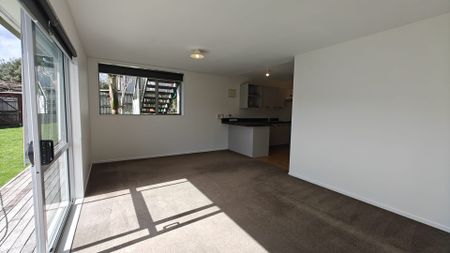 Property Management15 BURNSIDE COURT, Albany - Home and Income for Rent - Photo 2
