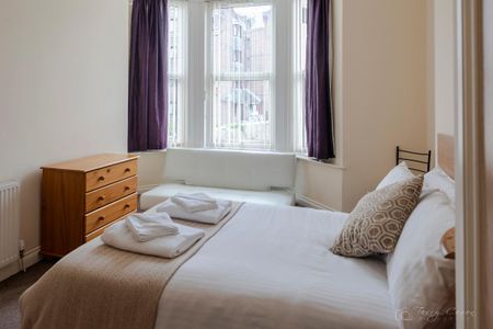 10 Lipson Road, Flat 2 - Photo 4