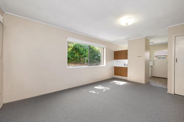 Private & Peaceful Ground Floor Unit in Prime Location - Photo 1