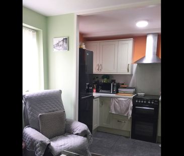 Studio Flat, Lea Yield Close, B30 - Photo 4