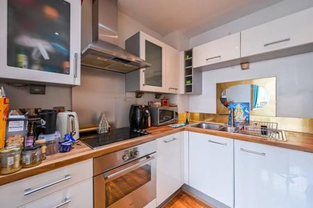 1 bedroom flat to rent - Photo 5