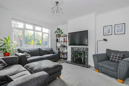 Harefield Road, Uxbridge, UB8 - Photo 2
