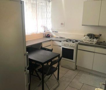 4 bedroom flat share to rent - Photo 5