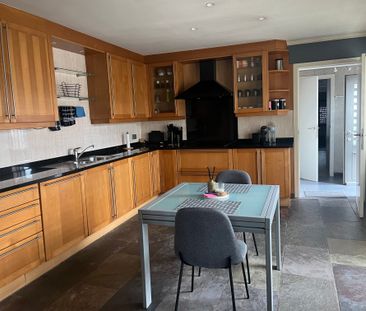 Mooie alleenstaande gezinswoning met 3 slaapkamers en terras - Photo 1