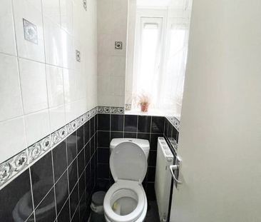 Room in a Shared House, Hanbury Street, E1 - Photo 1