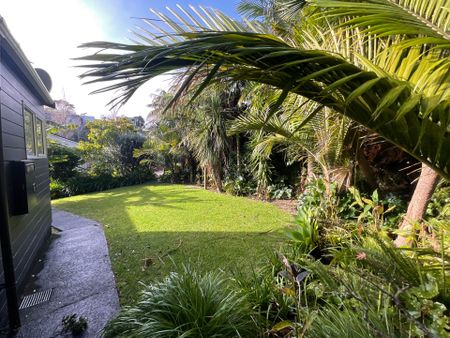 TIDY AND INVITING THREE BEDROOM HOME - Photo 5