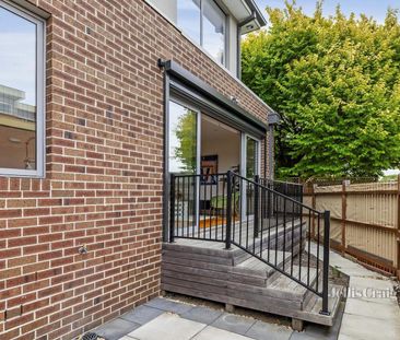 3/2 Lees Street, Mckinnon - Photo 2