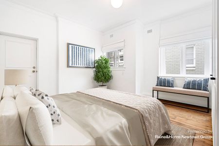 Renovated Art Deco apartment - Photo 3