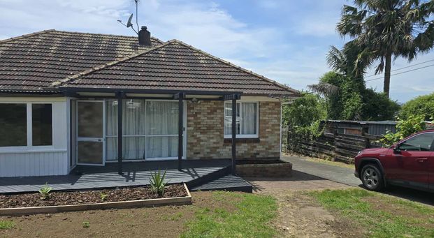Charming 3-Bedroom Newly Renovated Home in Manurewa - Photo 1