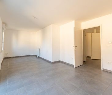 location Appartement T2 DE 43.36m² À PLESSIS TREVISE - Photo 6
