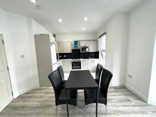 2 Bed Maisonette, Station Road, HA1 - Photo 1