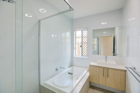 Brand New Family Home! - Photo 5