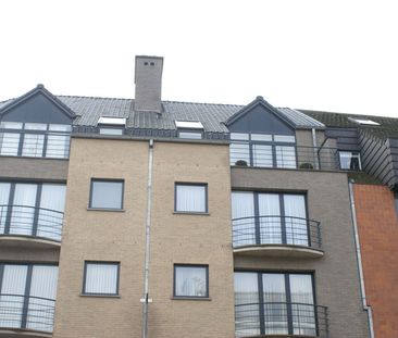 Duplex-appartement met 2 slaapkamers vlakbij centrum en station van... - Photo 3