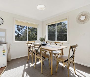 Beachside Living in a Dual Level Home - Photo 3