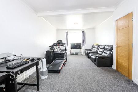 4 bedroom house to rent - Photo 2