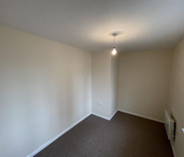 Tiger Court, Burton-on-Trent - Photo 3