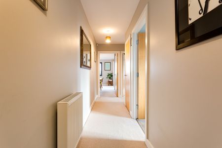 London Road, Mitcham, CR4 - Photo 2