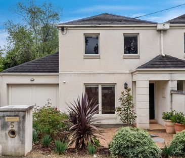 5 Sweyn St, Balwyn North VIC 3104 - Townhouse For Rent | Domain - Photo 6