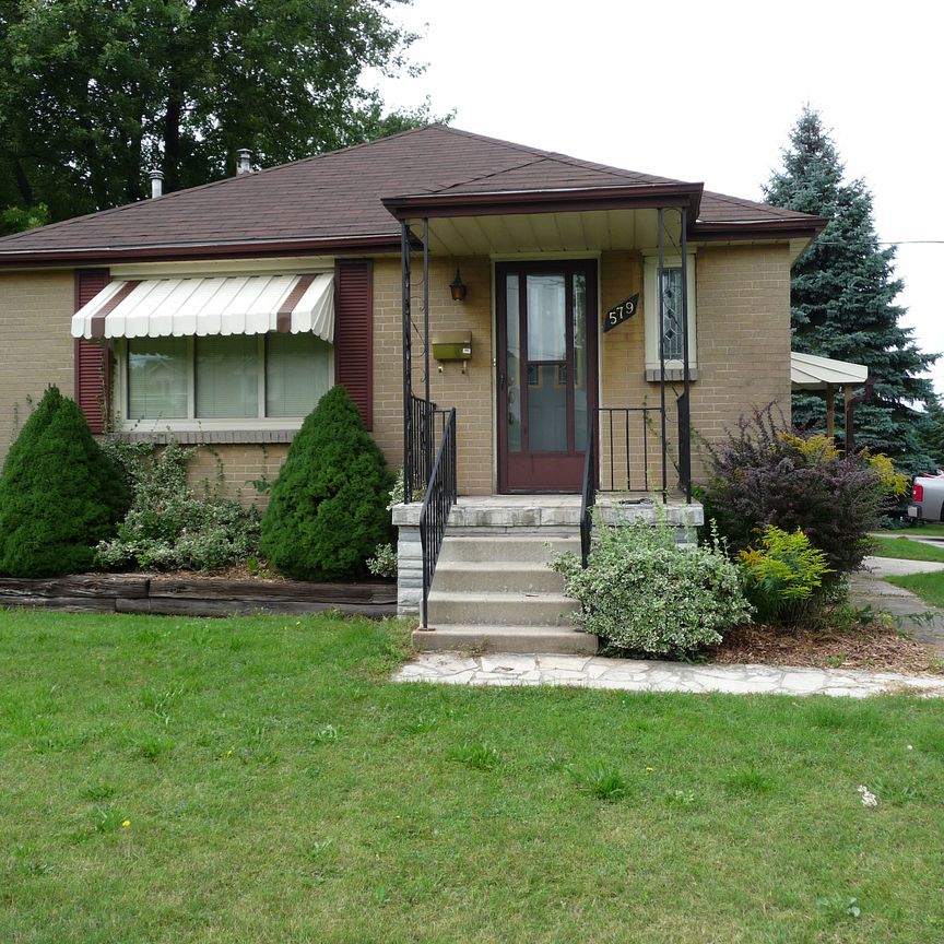 579 First St. - Photo 2