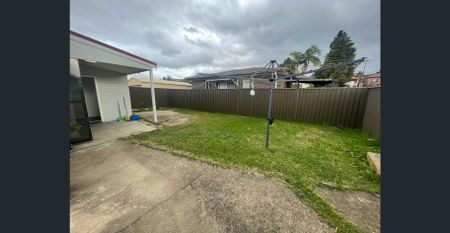 North-east facing 3 Bed house for rent in Hurstville - Photo 5