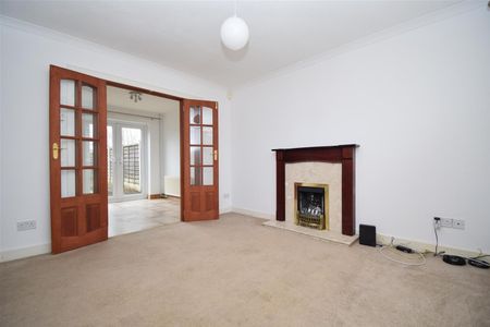 Falmouth Avenue, Normanton - Photo 3